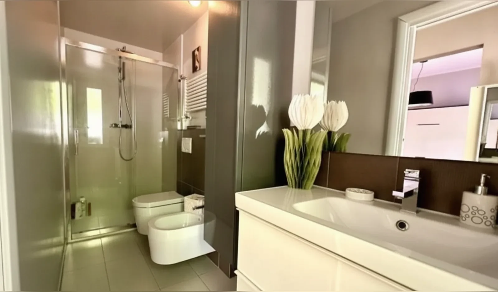 Camera con bagno privato — L'Angolino nascosto, Senigallia (Marche) (foto 10)