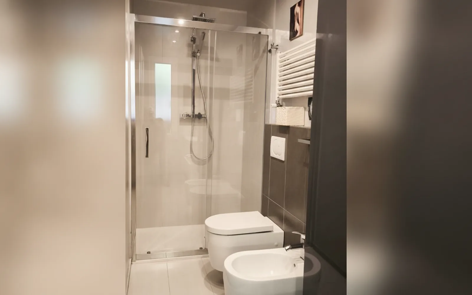 Camera con bagno privato — L'Angolino nascosto, Senigallia (Marche) (foto 11)