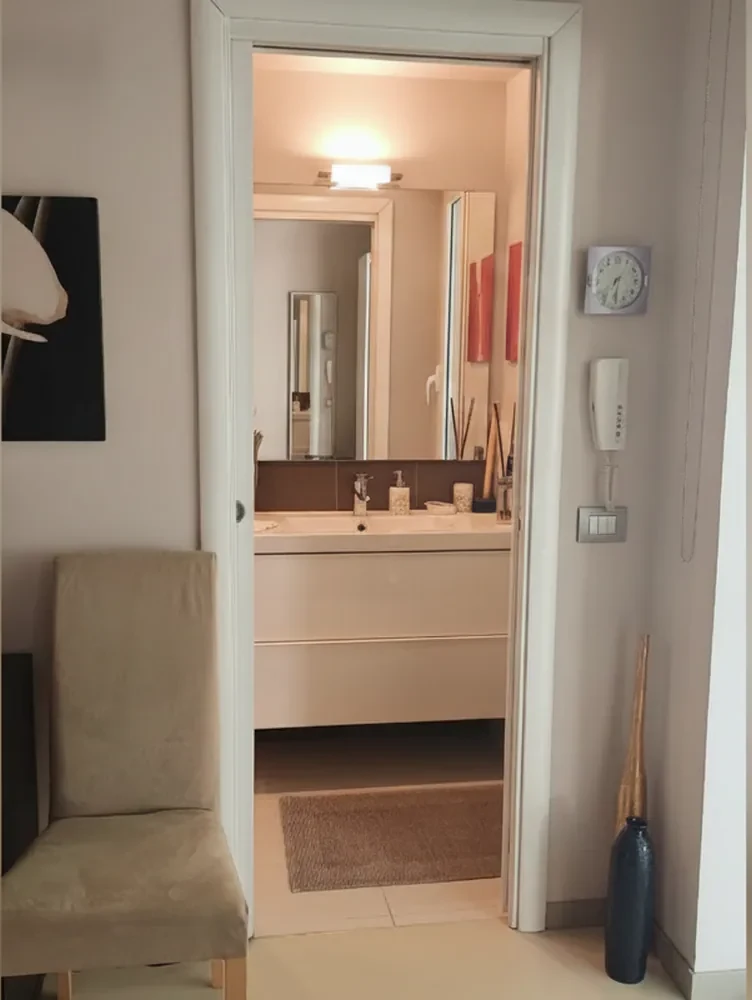 Camera con bagno privato — L'Angolino nascosto, Senigallia (Marche) (foto 9)
